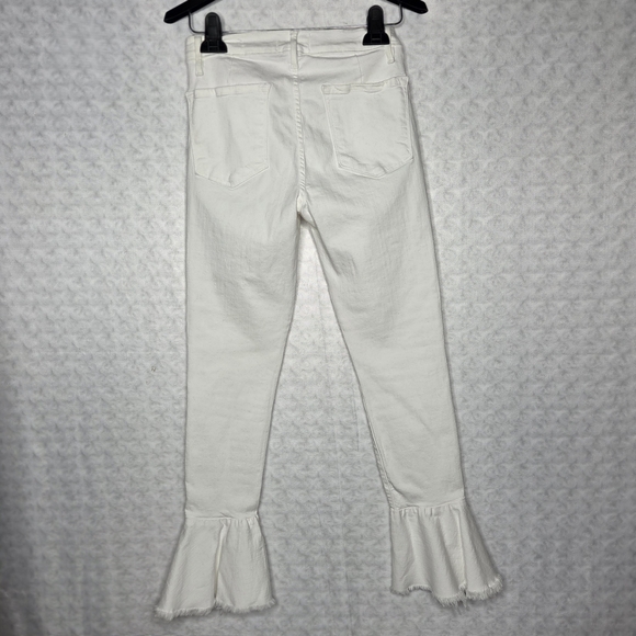 Frame Denim Off-White Jeans with Metallic Button - Picture 5 of 7